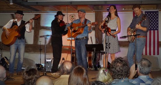 Attila & Friends - Foto by Peter Wroblewski.JPG