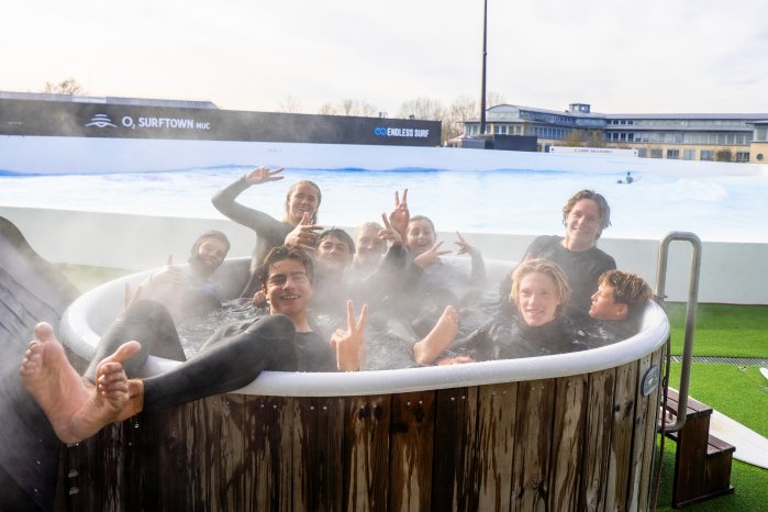 Junior Surfteam D und F Side On Production_FFSurf9.jpg