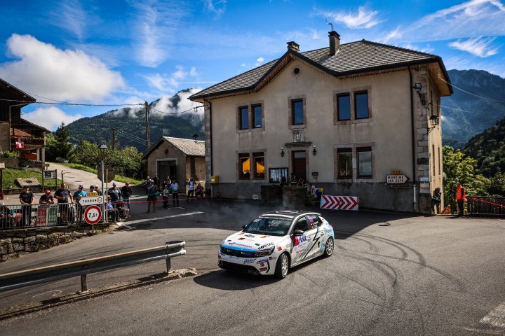 ADAC Opel Electric Rally Cup 2024: Vorzeitige Titelchance für Pröglhöf