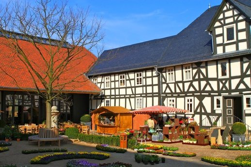 Fr%C3%BChlingsmarkt%202025%20~LA%20VITA%20Marburg.jpg