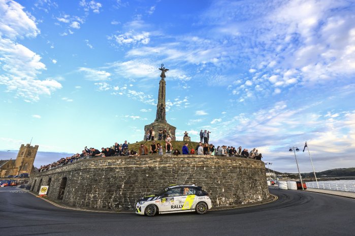adac-opel-rally-junior-team-feiert-siebten-em-titel (3).jpg