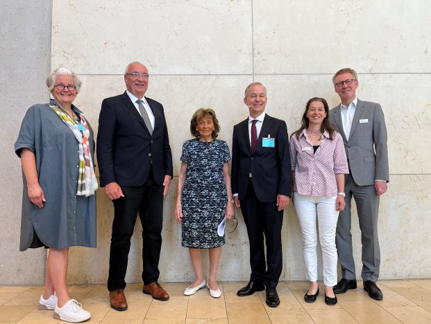 pressefoto-symposium.jpg