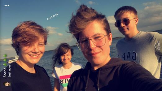 Selfiegruß vom Strelasund nach Hause bei der Deutsch-Polnischen Jugendbegegnung in Stralsund 2018 des DJH-Landesverbandes Mecklenburg-Vorpommern / Quelle: DJHMV