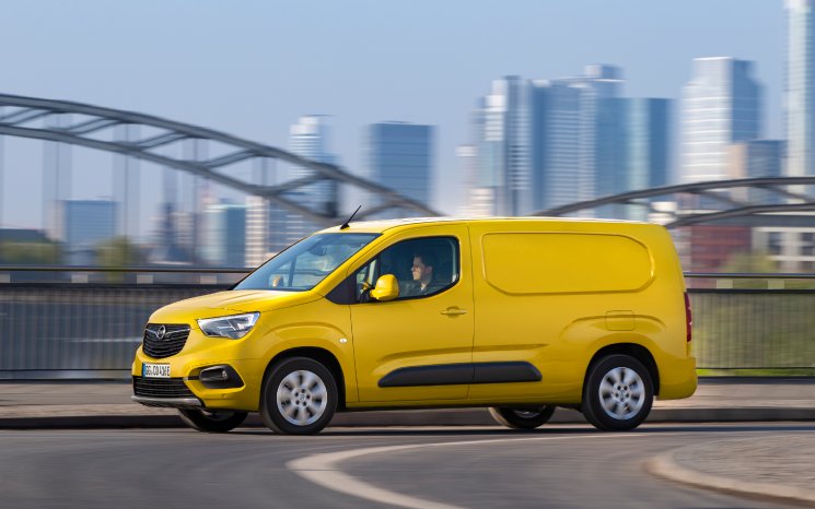 09-Opel-Combo-e-Cargo-514142.jpg