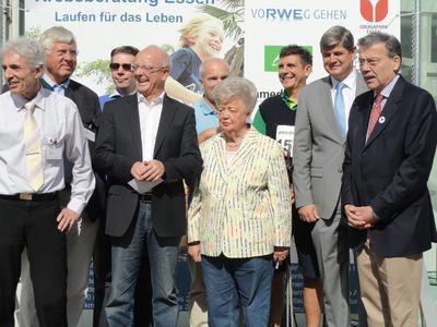 Initiatoren, Schirmdamen und -herren sowie Partner von Onkolauf und Krebstag