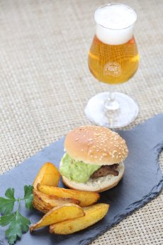Miniburger-mit-Guacamole-und-Pale-Ale-2-427x640.jpg