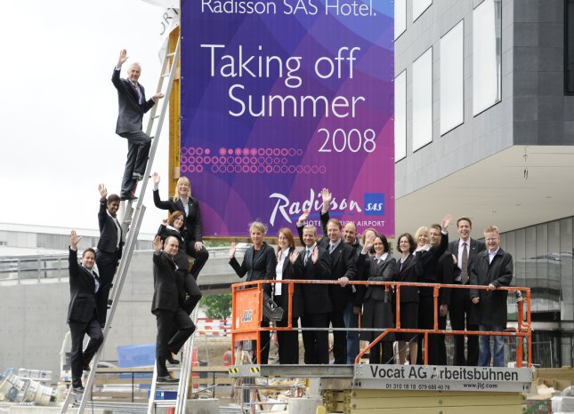 Pre-Opening Team RSH, Zurich Airport.jpg