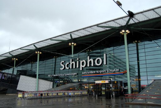 Amsterdam Flughafen Schiphol (c) Wikipedia.jpg