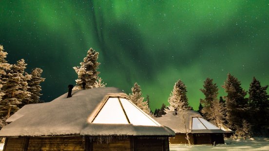 Aurora Village Finnland - Blick auf die Nordlichter.jpg