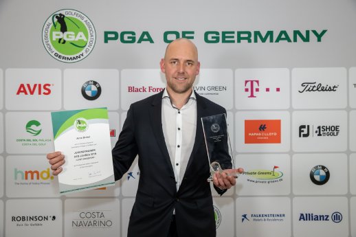 ArneDickel_JugendtrainerLeistungssport@PGA_Awards.jpg
