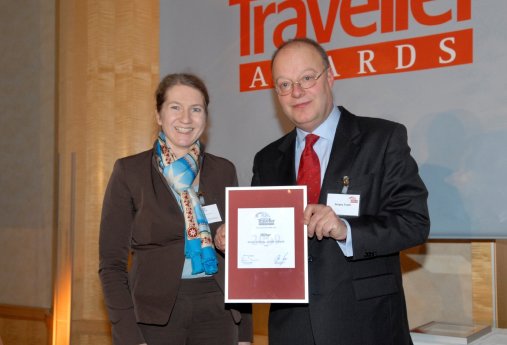 Bild_Übergabe Business Traveller Award.jpg