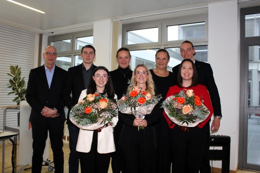 Gruppenbild_Förderpreis_Ausschnitt.JPG