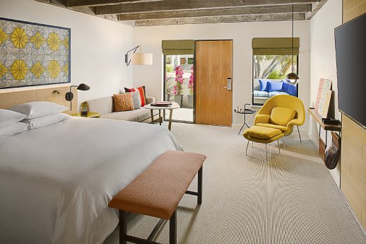 Zimmer%20im%20Andaz%20Scottsdale%20Resort%20&%20Spa%20(c)%20Hyatt%20Hotels%20Corporation.jpg