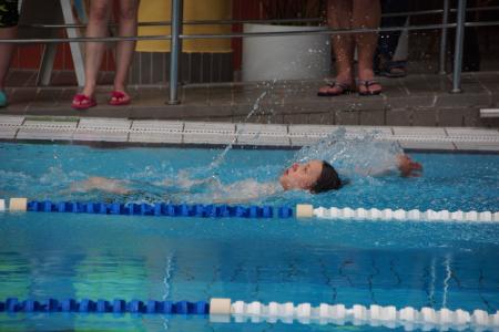 Jason Tiemann auf dem Weg zu Gold mit der Staffel