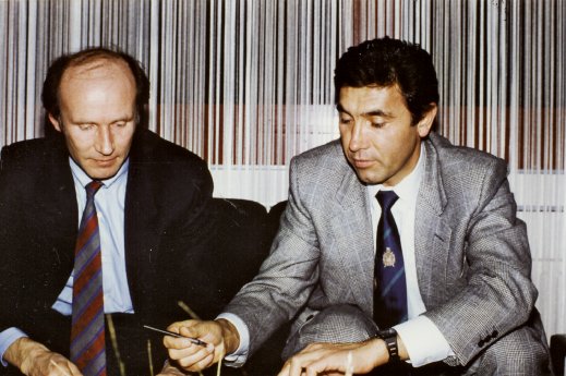 web Wolfgang Renner mit Eddy Merckx 1987 © CENTURION.jpg