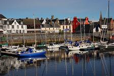 Großbritannien, Isle of Lewis, Hafen von Stornoway mit Royal Hotel