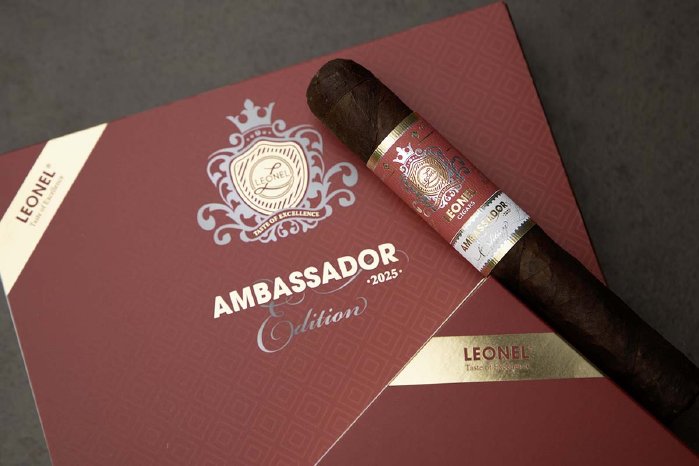 Leonel Ambassador Edition 2025-1-red.jpg