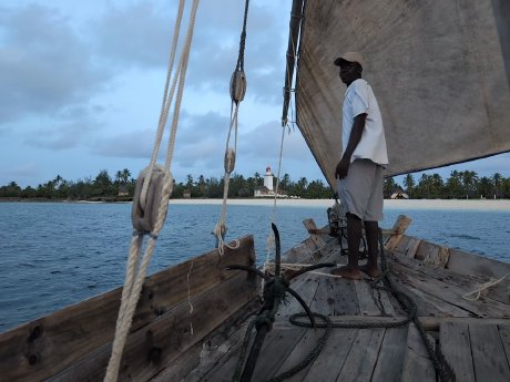 Fanjove-Island-Dhow-Cruise.jpg