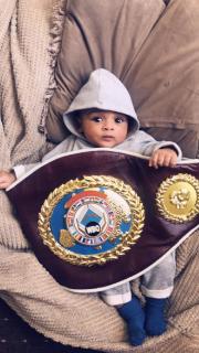 Freddy Monrovia jr. , 11 Wochen, kurz nach der Guertelvergabe, Quelle: unknown_boxers