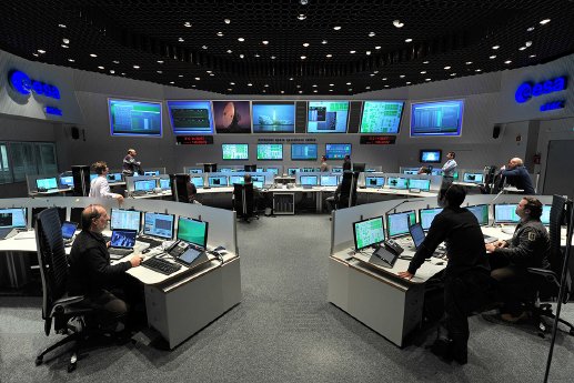 Main Control Room at ESOC, Darmstadt, Germany © ESAJ. Mai.jpg
