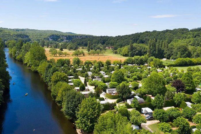 003_Bester Platz Frankreich_Le Paradis St Leon sur Vezere.jpg