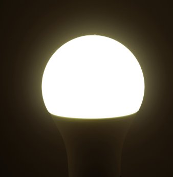 ZX-2831_5_Luminea_Home_Control_WLAN-LED-Lampe_komp._mit_Alexa_Voice_Service_E27_weiss_10_Watt.jpg