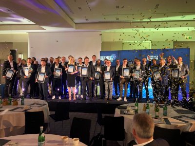 Die GewinnerInnen unserer großen Leserwahl wurden auf dem SERVICE PROVIDER SUMMIT 2021 feierlich gekürt / Foto: Katharina Rimkus / Vogel IT-Akademie