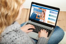 Warum (luft-)dicht bauen?
Allgemein verständliche Antworten verspricht das Internet-Portal luftdicht.info. Die Seite wendet sich an alle, die neu mit dem Thema zu tun und grundsätzliche Fragen zu Sinn und Zweck des dichten Bauens und Sanierens haben.