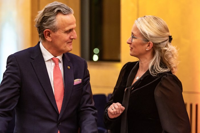 Höhenrausch&Lampenfieber_Dr. Nopper_Meike Poweleit.jpg