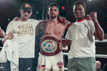 WBO-Europameister Freddy Kiwitt mit seinem Trainerteam Lee Manuel, Quelle: unknown_boxers