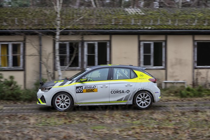 Opel-Corsa-e-Rally-513857.JPG