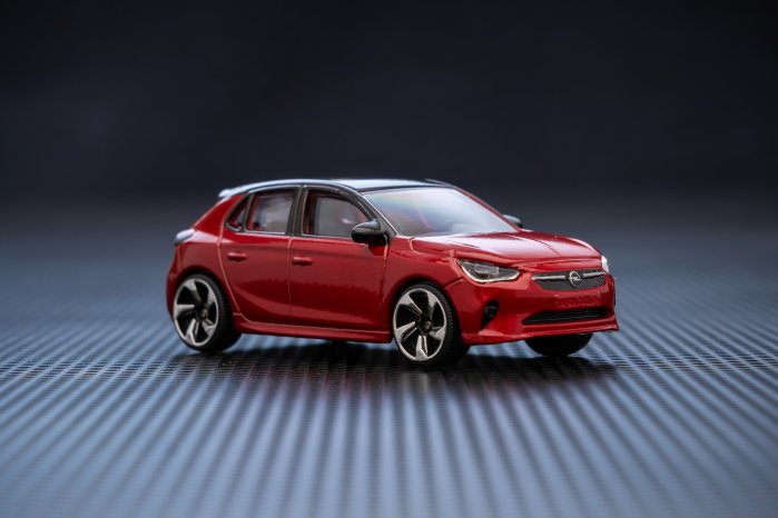 Opel-Corsa-Toy-Car-509796.jpg
