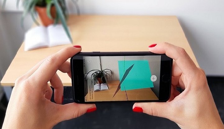 Mathematikunterricht: Raumgeometrie mit Augmented Reality erfahrbar machen