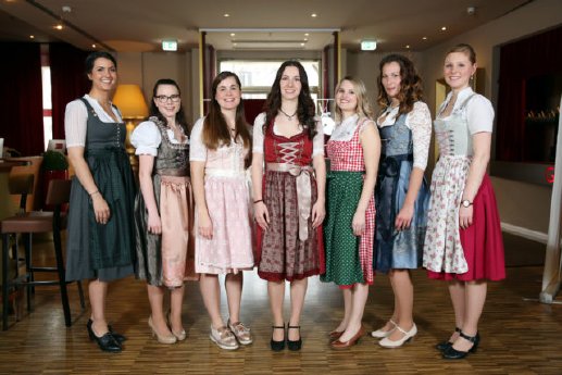 vlnr_Anna-Lina-Castigliana_Leonie-H%C3%B6ld_Amanda-Gary_Katharina-Sophia-Schwaiger_Katja-Staufer.jpg