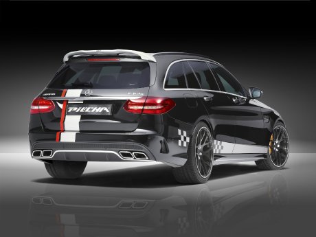 C-Klasse W205 C63 schwarz seitliches Heck.jpg