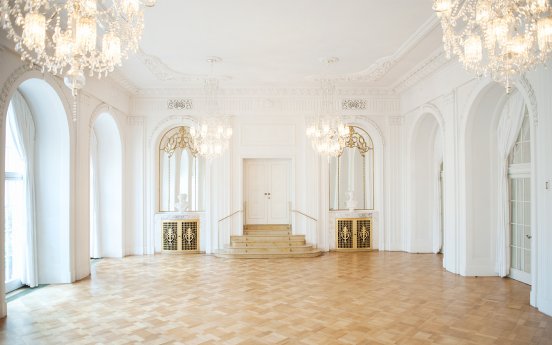 Weisser Saal © Bayer. Staatsbad Bad Kissingen GmbH Foto Heji Shin.jpg
