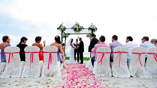 Hochzeit am Strand - Centara Hotels & Resorts.jpg