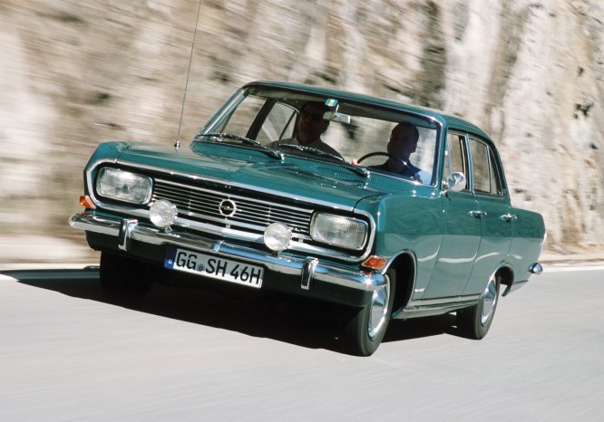 Opel-Rekord-B-76302.jpg