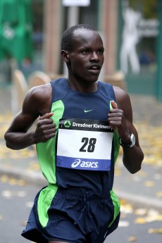 Robert K. Cheruiyot.jpg