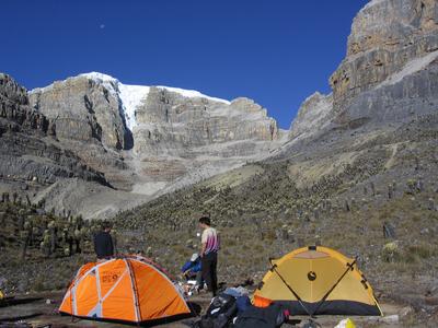 Anden Urwald Und Karibik Hauser Bietet Eine Trekking Reise In