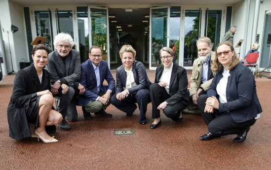 260906_Stolpersteinverlegung Alexander und Lilian Kosman_0276_Lorenz_Sven.jpg