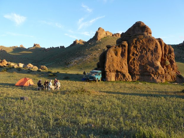 Mongolei_Camp im Bagazrin-Chuulu-Gebirge.jpg