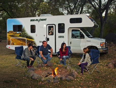 Campground Campfire_Credit Cruise America_Low res.jpg