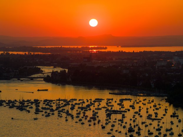 Konstanz-Bodensee-Seenachtfest-Sonnenuntergang-Boot-Abend-Rheinbruecke-Luftbild-01_Copyrigh.jpg