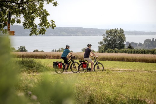 Konstanz-Litzelstetten-Purren-Bodensee-Radfahren-Paar-10_Copyright_MTK-Leo-Leister.jpg