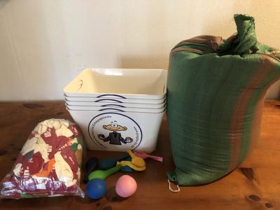 Leinsamen und Luftballons eignen sich hervorragend für die Produktion von Jonglierbällen
