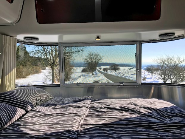 Airstream-Masterbedroom-snow.jpg