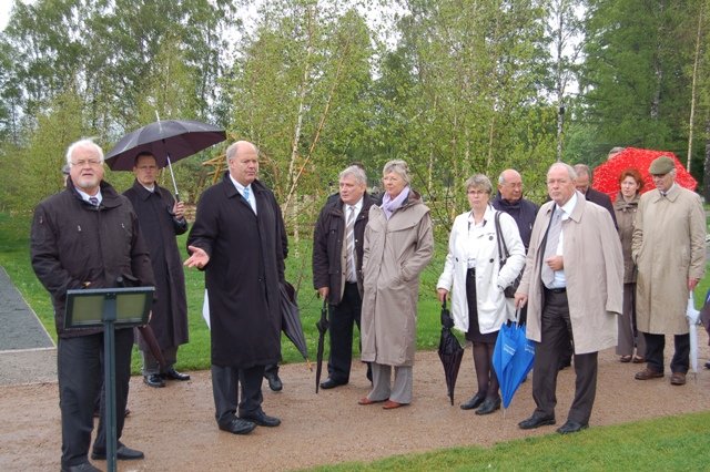 LGS_PM_20110517_Kabinettsbesuch_Rundgang_klein.JPG