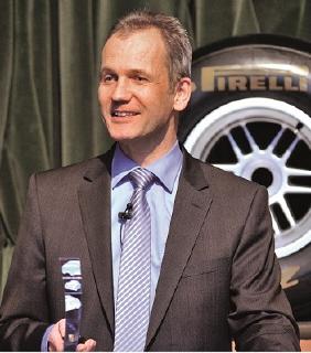 Michael Wendt, Vorsitzender der Geschäftsführung Pirelli Deutschland und Geschäftsführer der Driver Reifen und KFZ-Technik GmbH