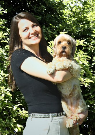 Julia_Renner_mit_Nala.jpg
